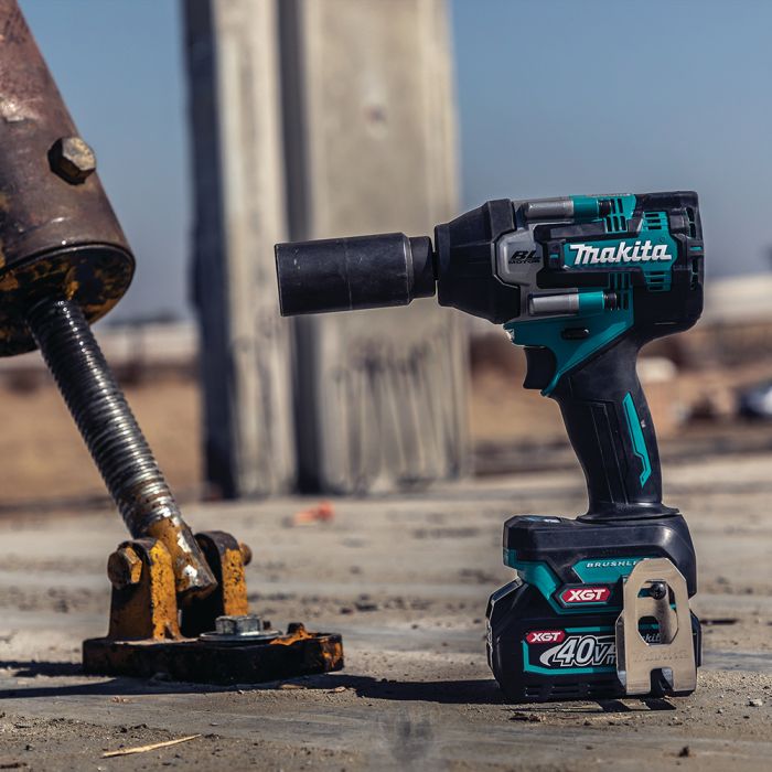 Makita GWT07D 40V Max XGT 6-11/16