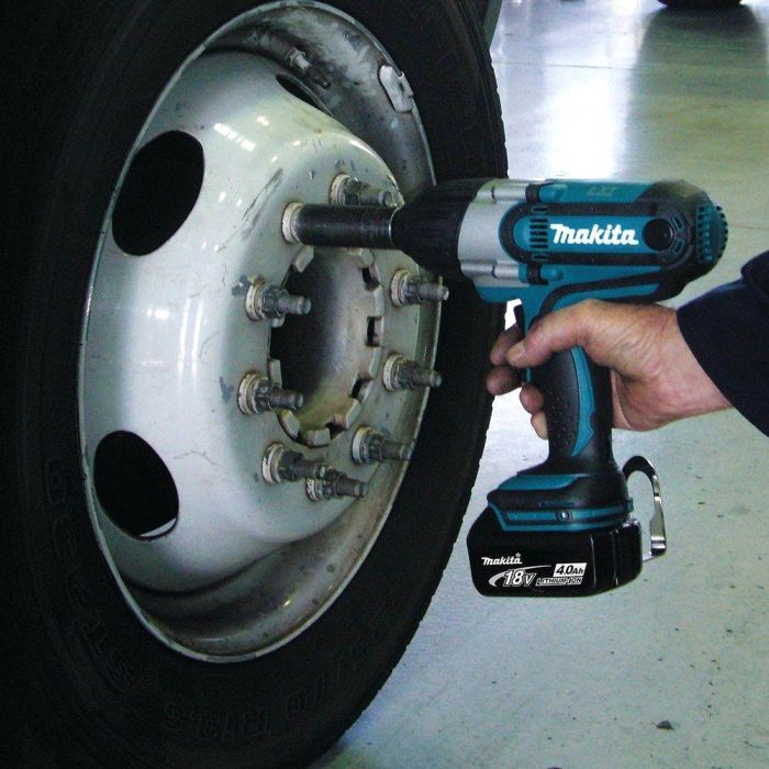Makita XWT04Z LXT 1/2" 18V Lithium-Ion Cordless Square Drive Impact Wrench,  Bare Tool